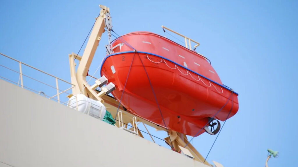 Enclosed Type Life Boat