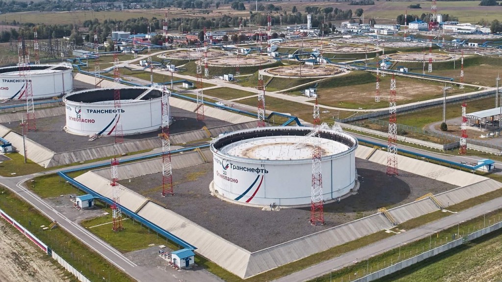 Russia's Biggest Black Sea Oil Port Goes Quiet as Drone Threat Grows