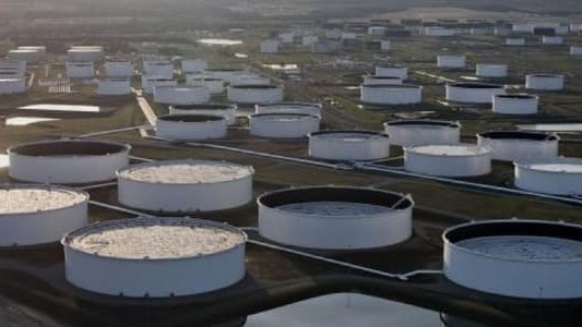 US Crude Oil Inventories Build Again Despite Hormuz Disruption