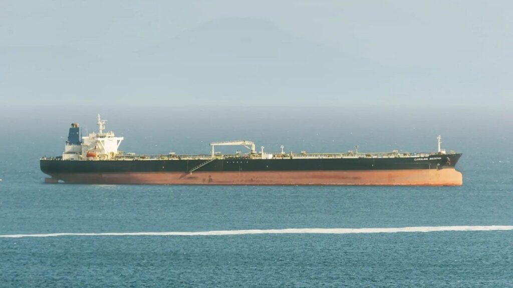 Grounded shadow tanker threatens Omani nature reserve with sprawling oil slick