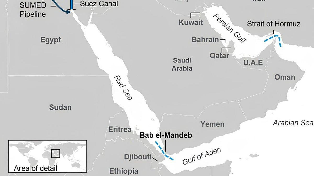 Two separate ship attacks reported off Pakistan and in Bab el-Mandeb