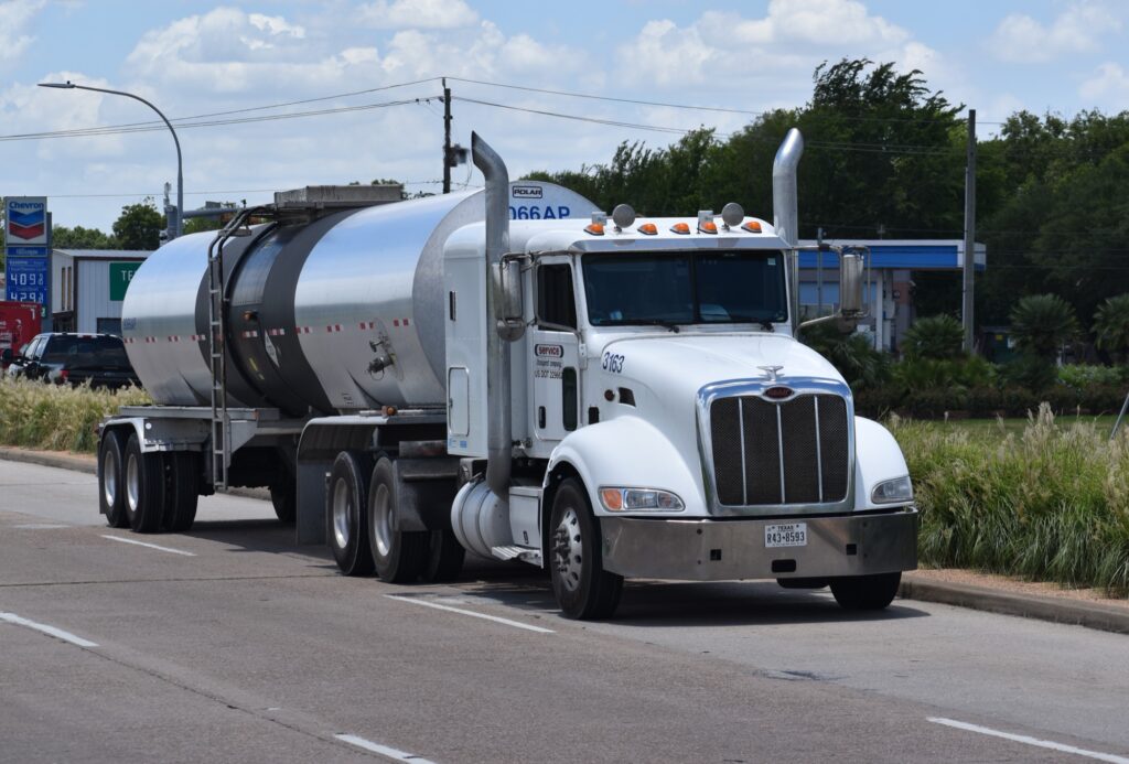 Road tanker