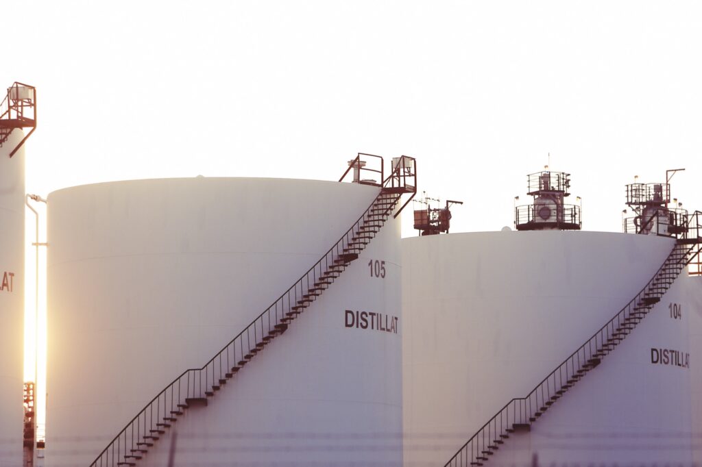 Storage tanks