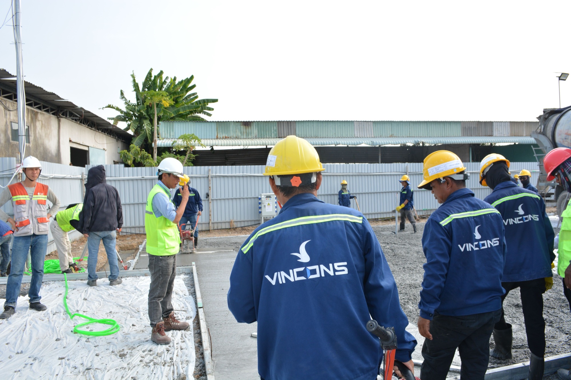 Site team in hi-vis